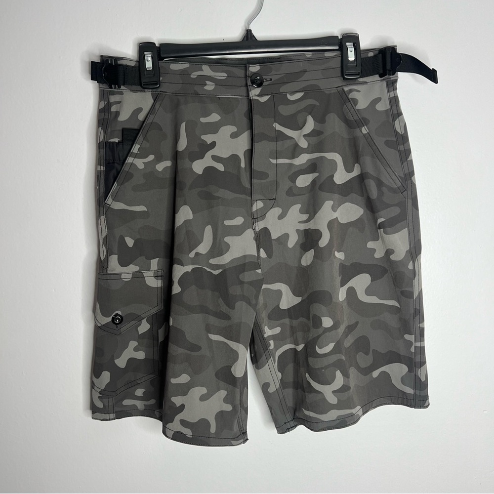 Birdwell Beach Britches Cargo Utility Shorts Mens Small Grey Camo MA4007